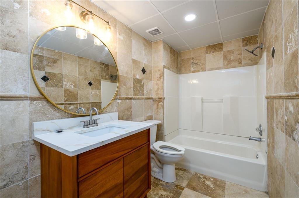 Lawrenceville, Georgia, 30043, United States, 6 Bedrooms Bedrooms, ,5 BathroomsBathrooms,Residential,For Sale,1988331