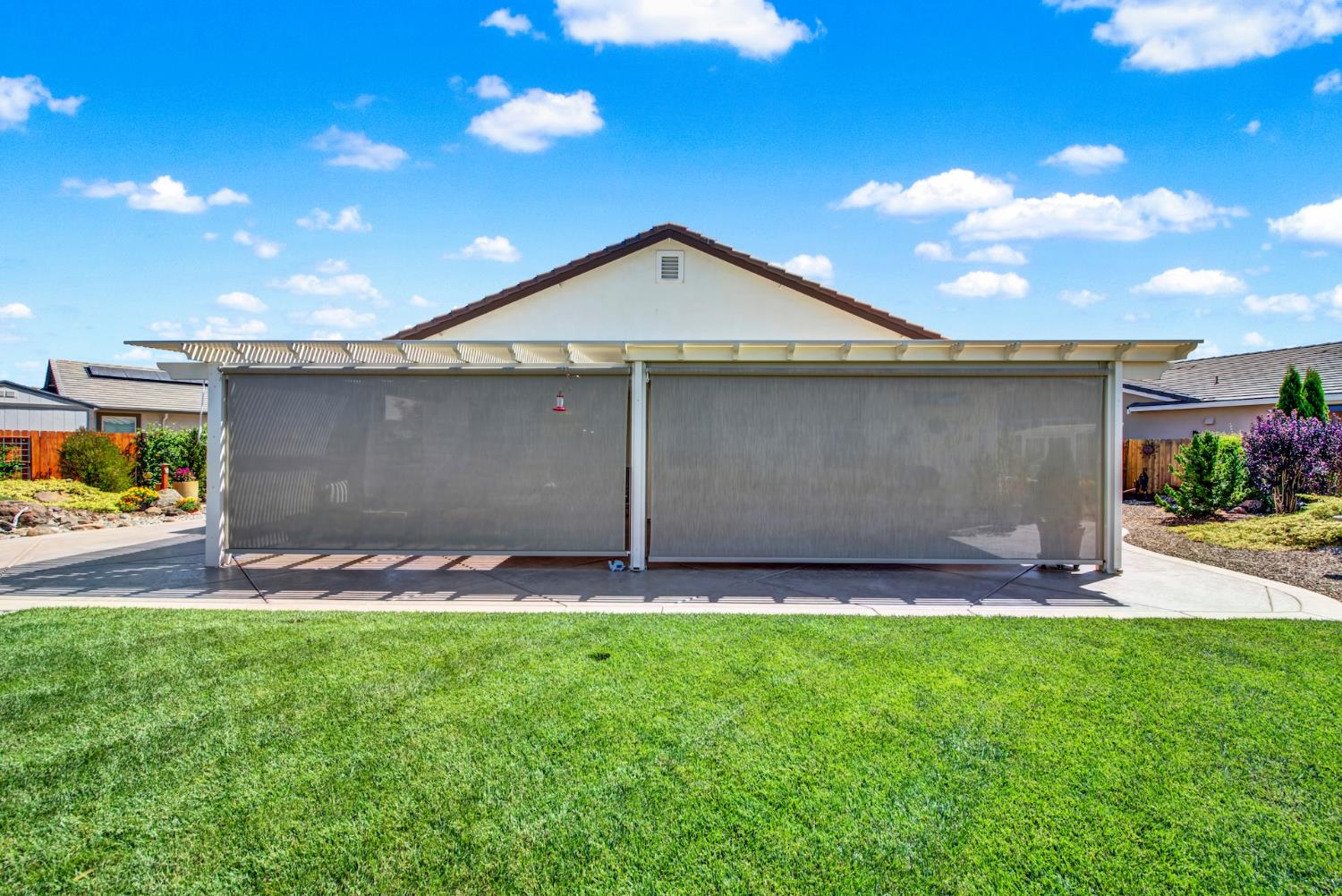 Sacramento, California, 95829, United States, 3 Bedrooms Bedrooms, ,2 BathroomsBathrooms,Residential,For Sale,1912501