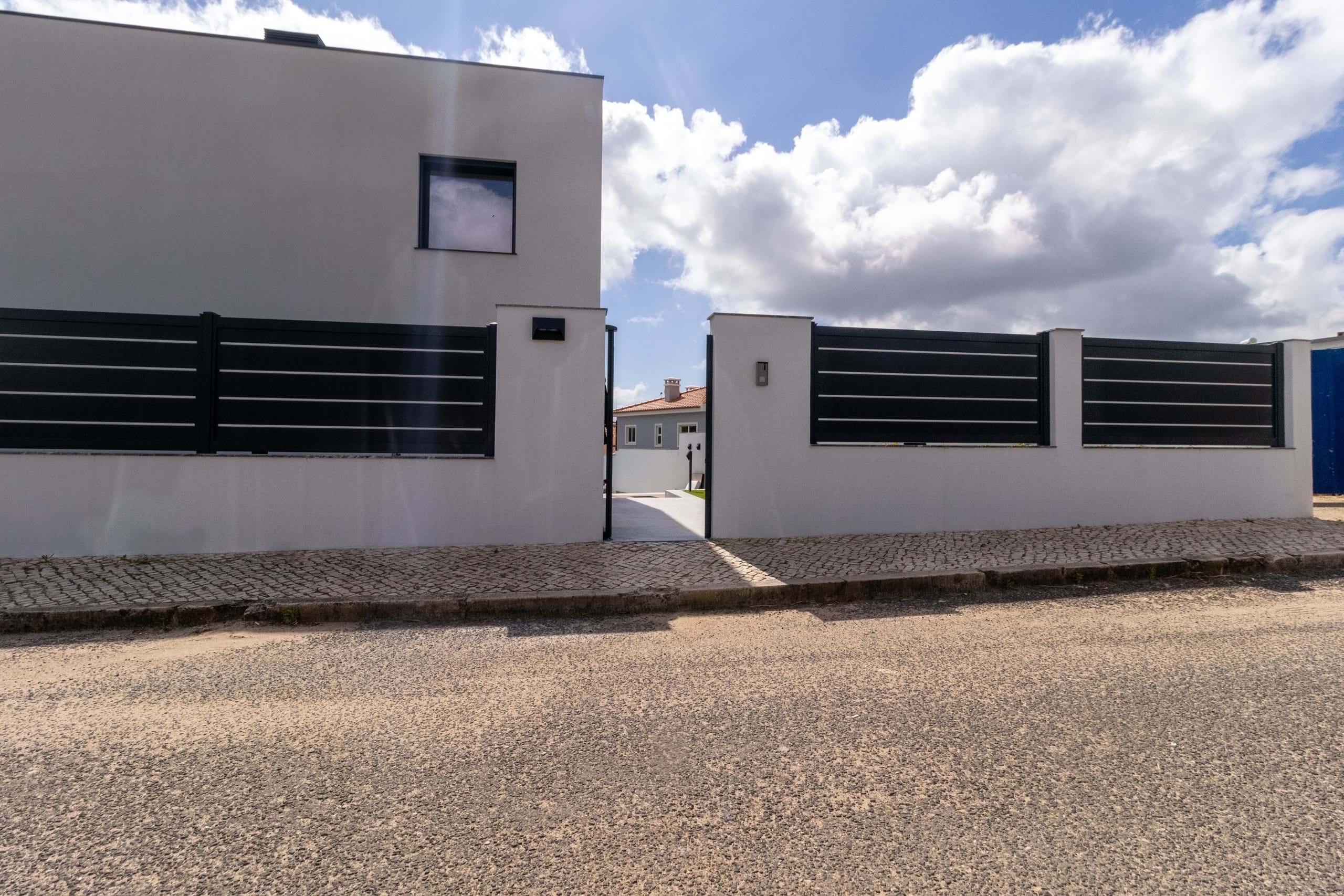 Cascais, Lisbon, 2755-063, PT, 4 Bedrooms Bedrooms, ,4 BathroomsBathrooms,Residential,For Sale,1805477