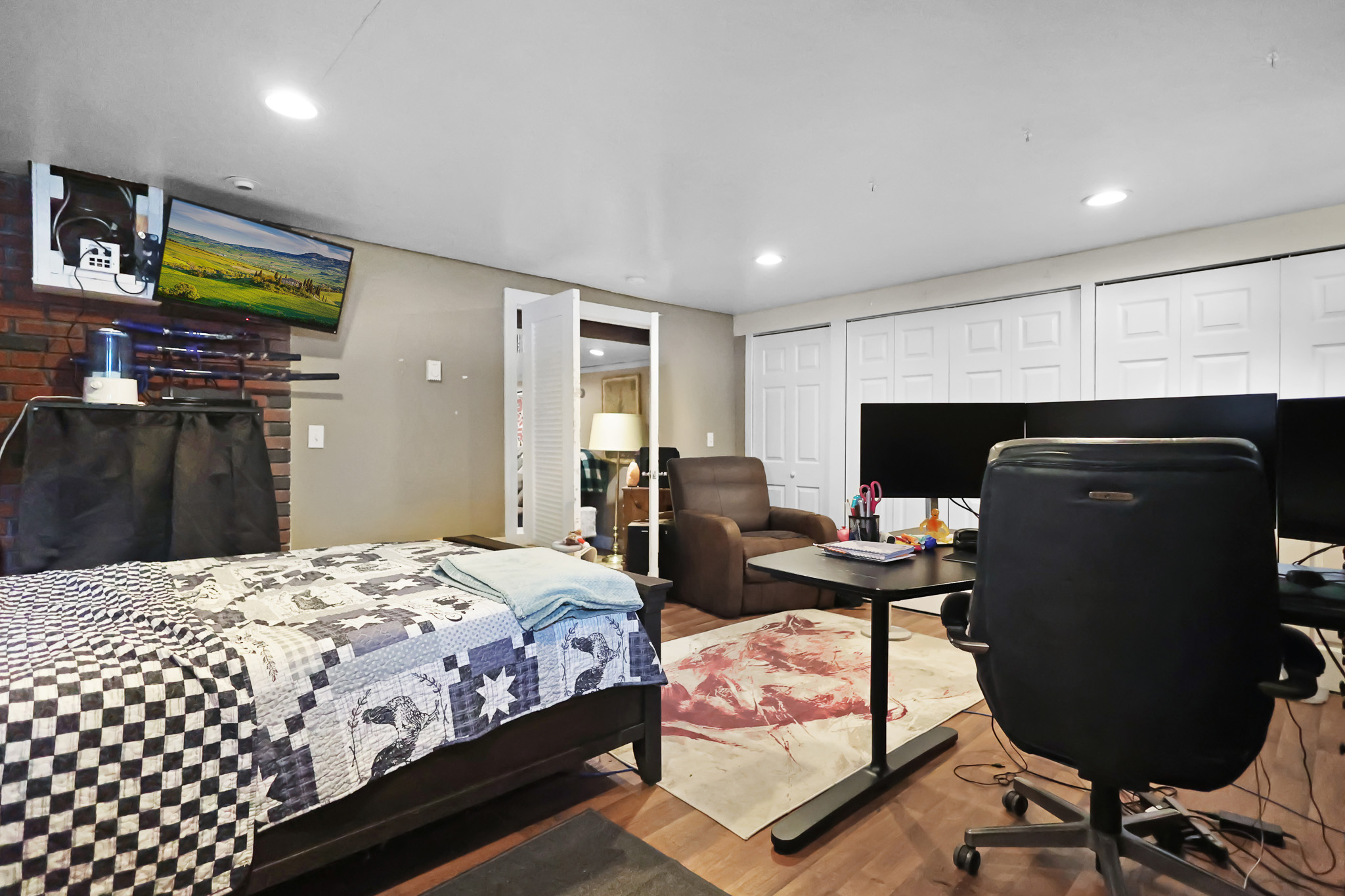 Haverhill, Massachusetts, 01830, United States, 3 Bedrooms Bedrooms, ,2 BathroomsBathrooms,Residential,For Sale,2048999