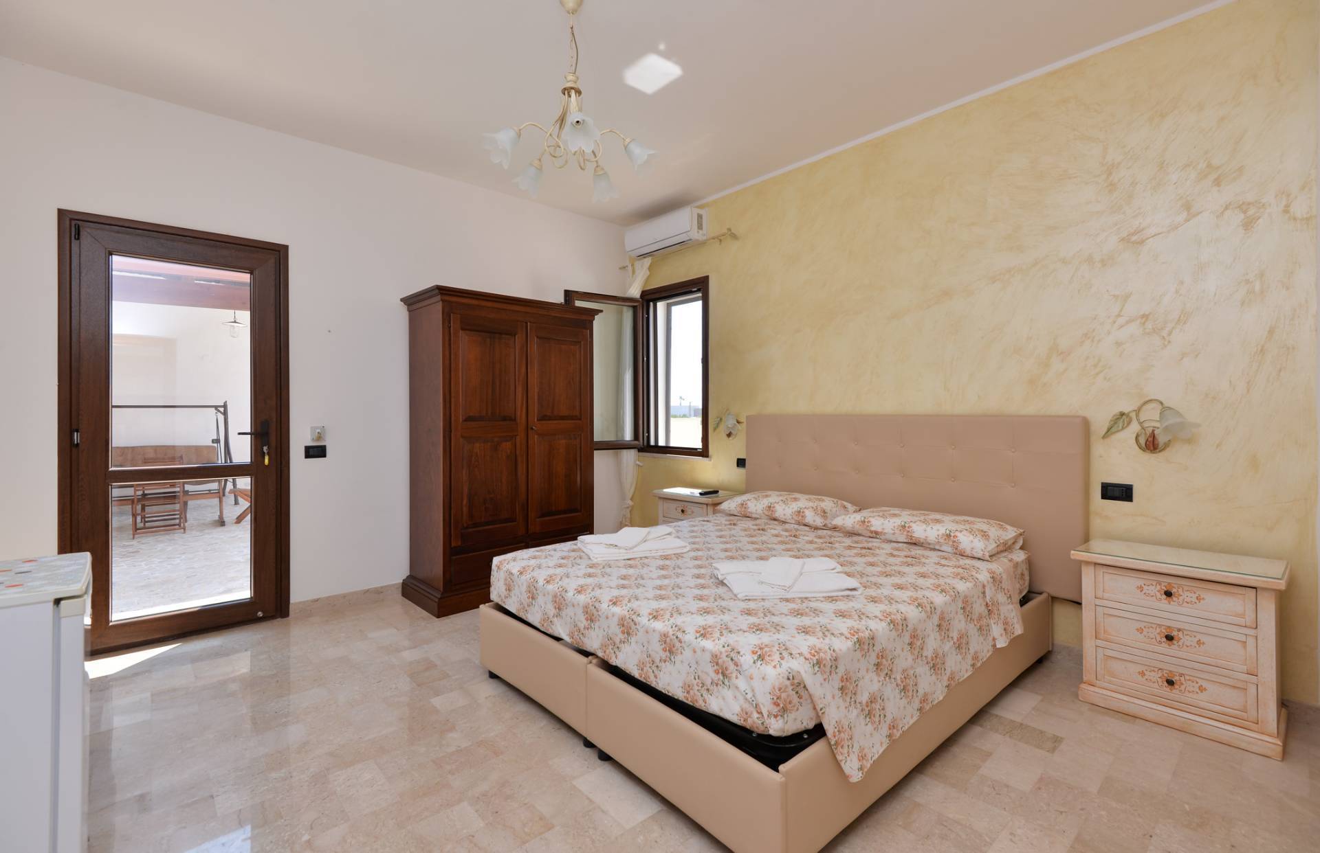 Via Aldo Moro, Giurdignano, Lecce, 73020, IT, 11 Bedrooms Bedrooms, ,11 BathroomsBathrooms,Residential,For Sale,Via Aldo Moro,1576238