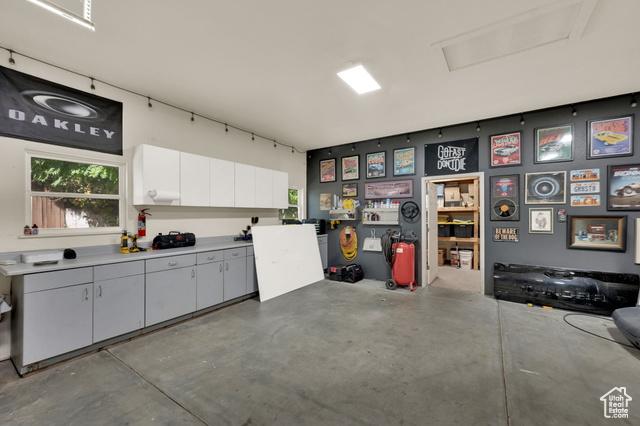 Salt Lake City, Utah, 84117, United States, 3 Bedrooms Bedrooms, ,2 BathroomsBathrooms,Residential,For Sale,1982525