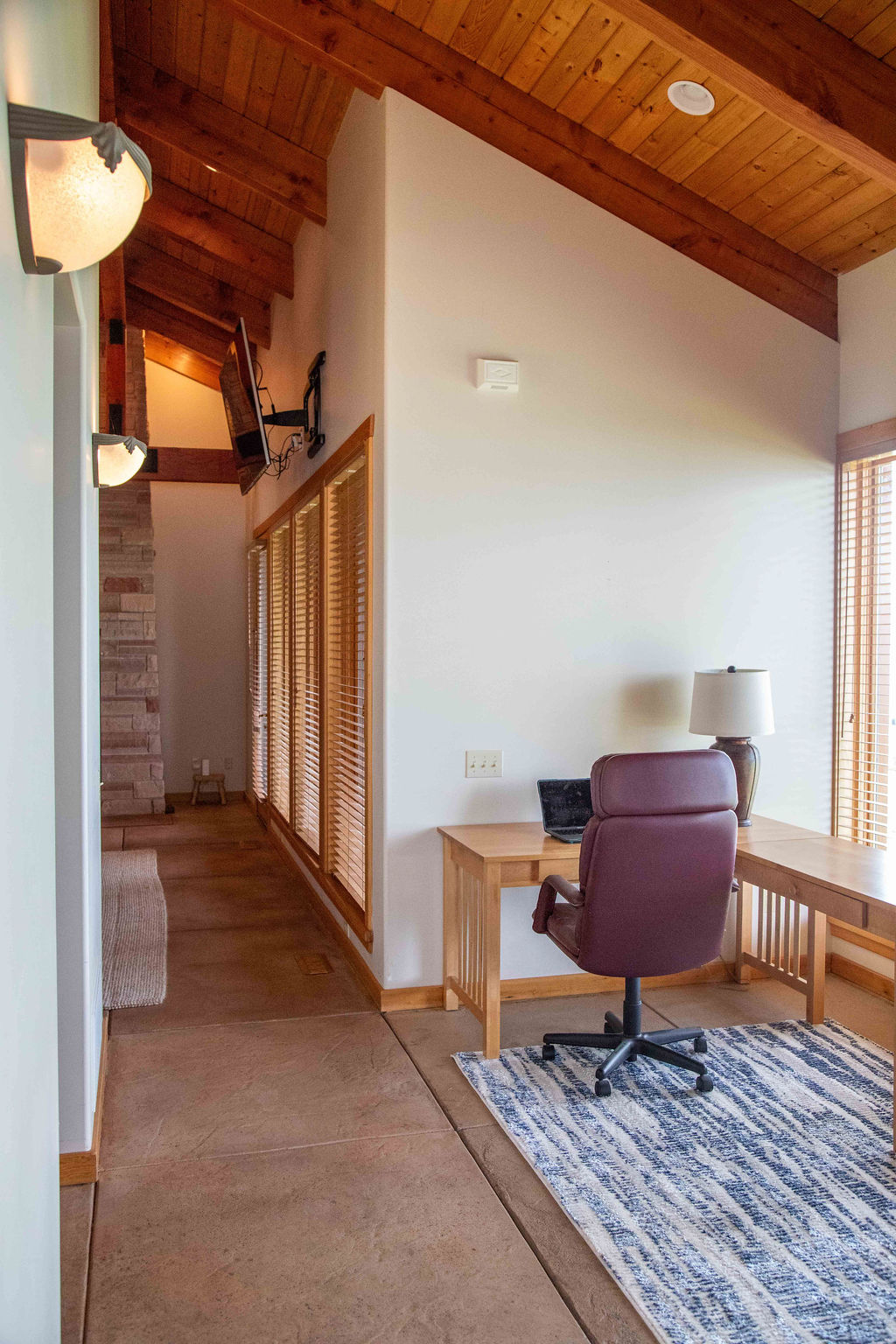 Hope, Idaho, 83836, United States, 3 Bedrooms Bedrooms, ,3 BathroomsBathrooms,Residential,For Sale,1975578