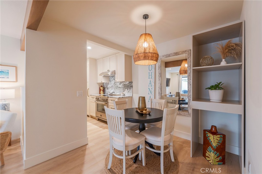 Huntington Beach, California, 92648, United States, 1 Bedroom Bedrooms, ,1 BathroomBathrooms,Residential,For Sale,1969398