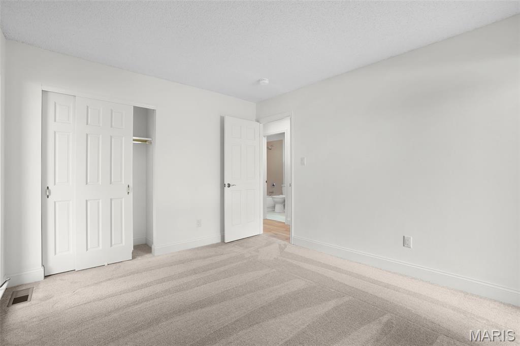 Ellisville, Missouri, 63011, United States, 4 Bedrooms Bedrooms, ,3 BathroomsBathrooms,Residential,For Sale,1989031