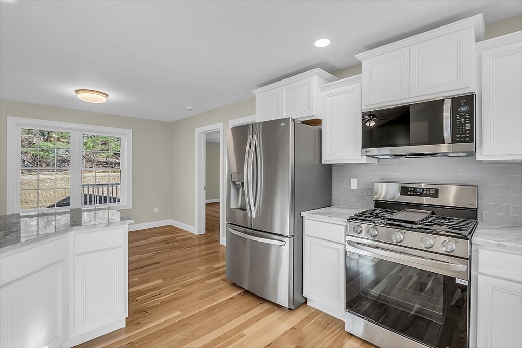 Leominster, Massachusetts, 01453, United States, 3 Bedrooms Bedrooms, ,2 BathroomsBathrooms,Residential,For Sale,1826440