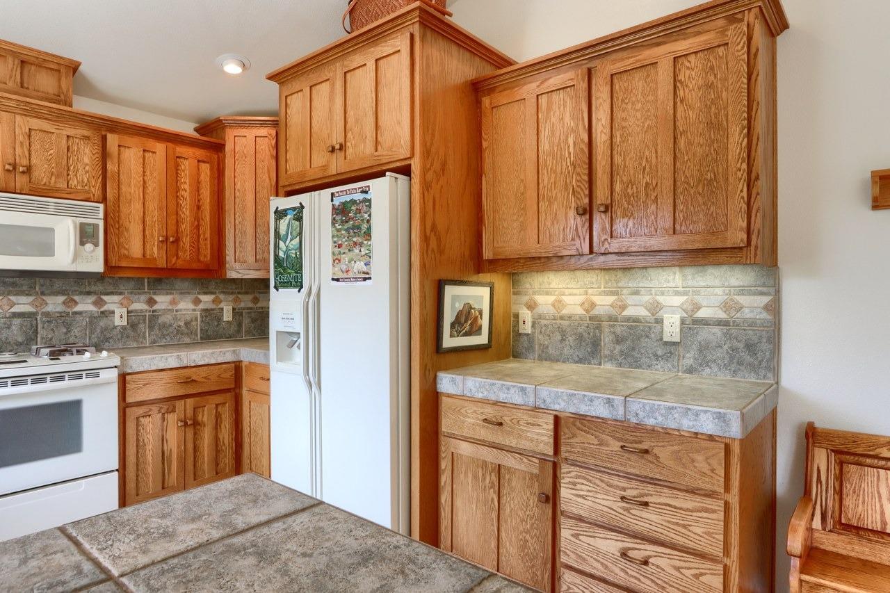 Mariposa, California, 95338, United States, 3 Bedrooms Bedrooms, ,3 BathroomsBathrooms,Residential,For Sale,1988847