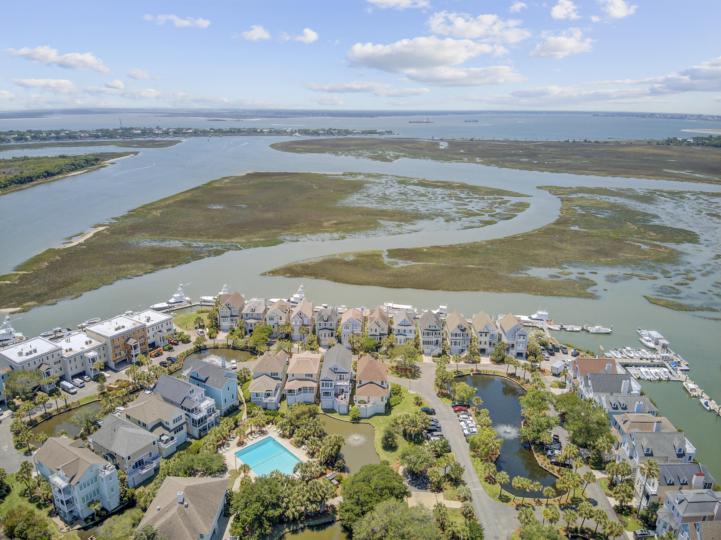 Mount Pleasant, South Carolina, 29464, United States, 4 Bedrooms Bedrooms, ,4 BathroomsBathrooms,Residential,For Sale,1826334