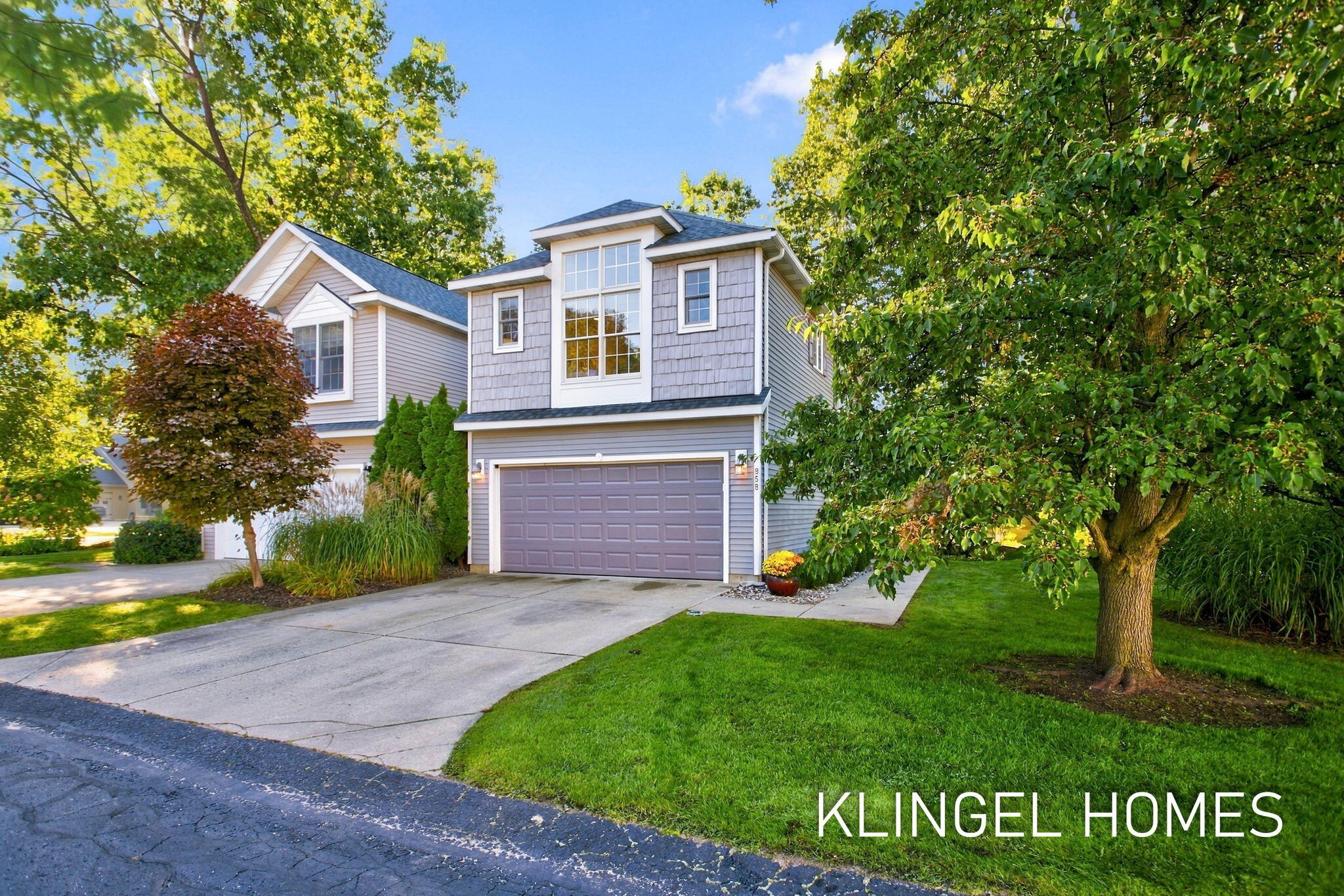 Bluff Creek Dr, Grand Haven, MI 49417