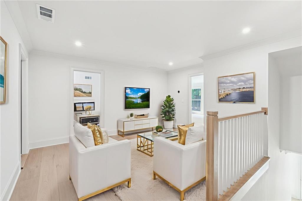 Alpharetta, Georgia, 30004, United States, 5 Bedrooms Bedrooms, ,7 BathroomsBathrooms,Residential,For Sale,1978962