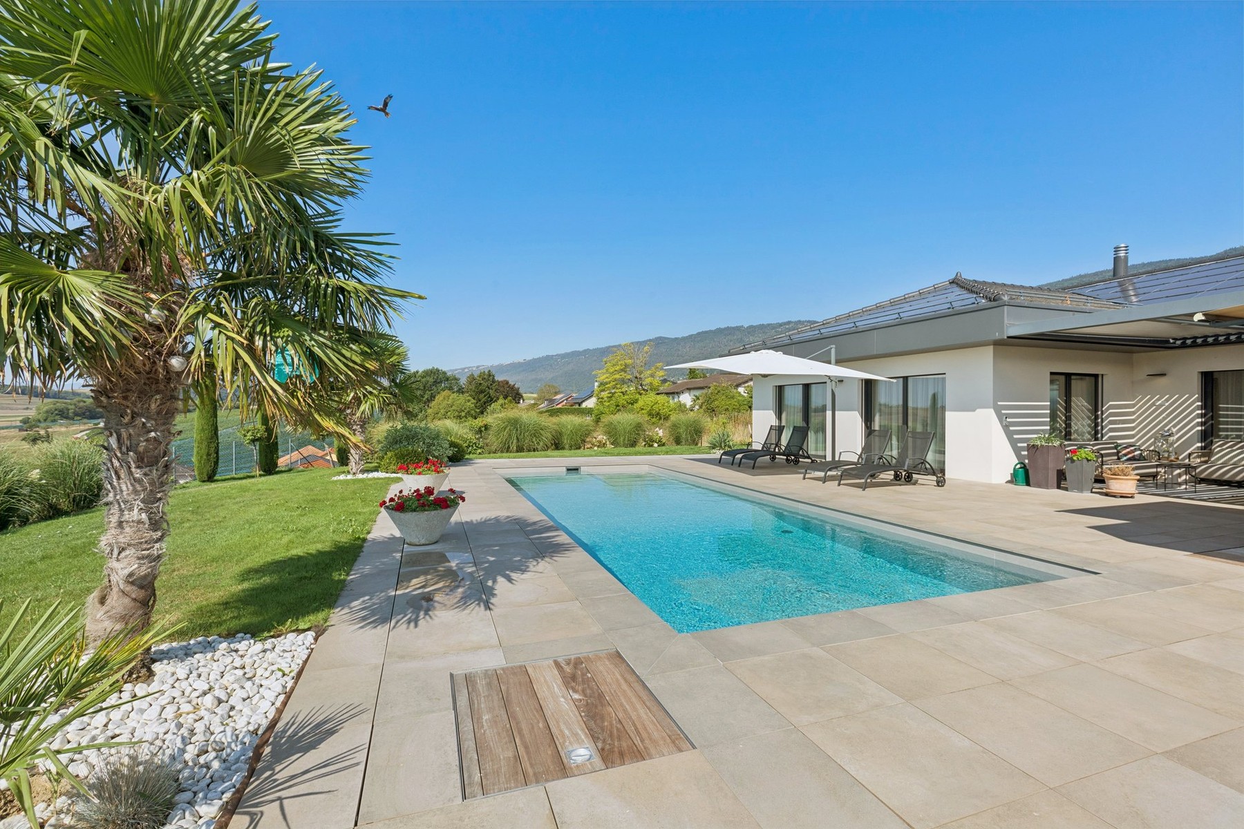  Exclusive: Contemporary home with panoramic views of the Alps and the lake - 物件實景