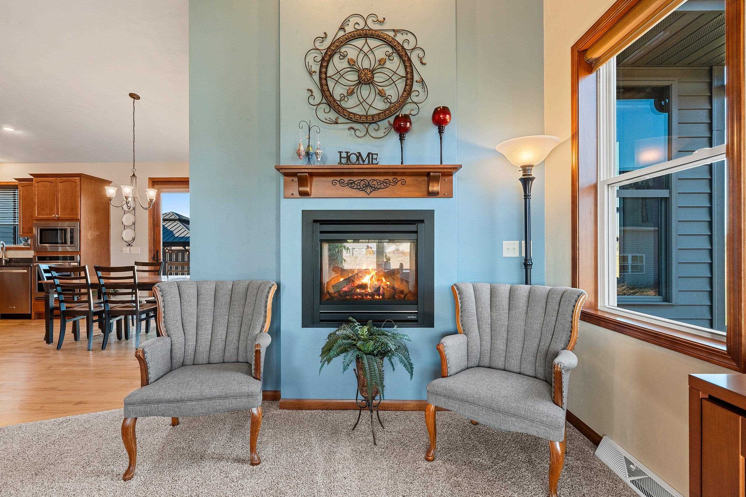 NEENAH, Wisconsin, 54956, United States, 3 Bedrooms Bedrooms, ,3 BathroomsBathrooms,Residential,For Sale,1986561