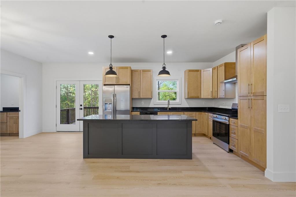 Ellijay, Georgia, 30540, United States, 3 Bedrooms Bedrooms, ,2 BathroomsBathrooms,Residential,For Sale,2038375