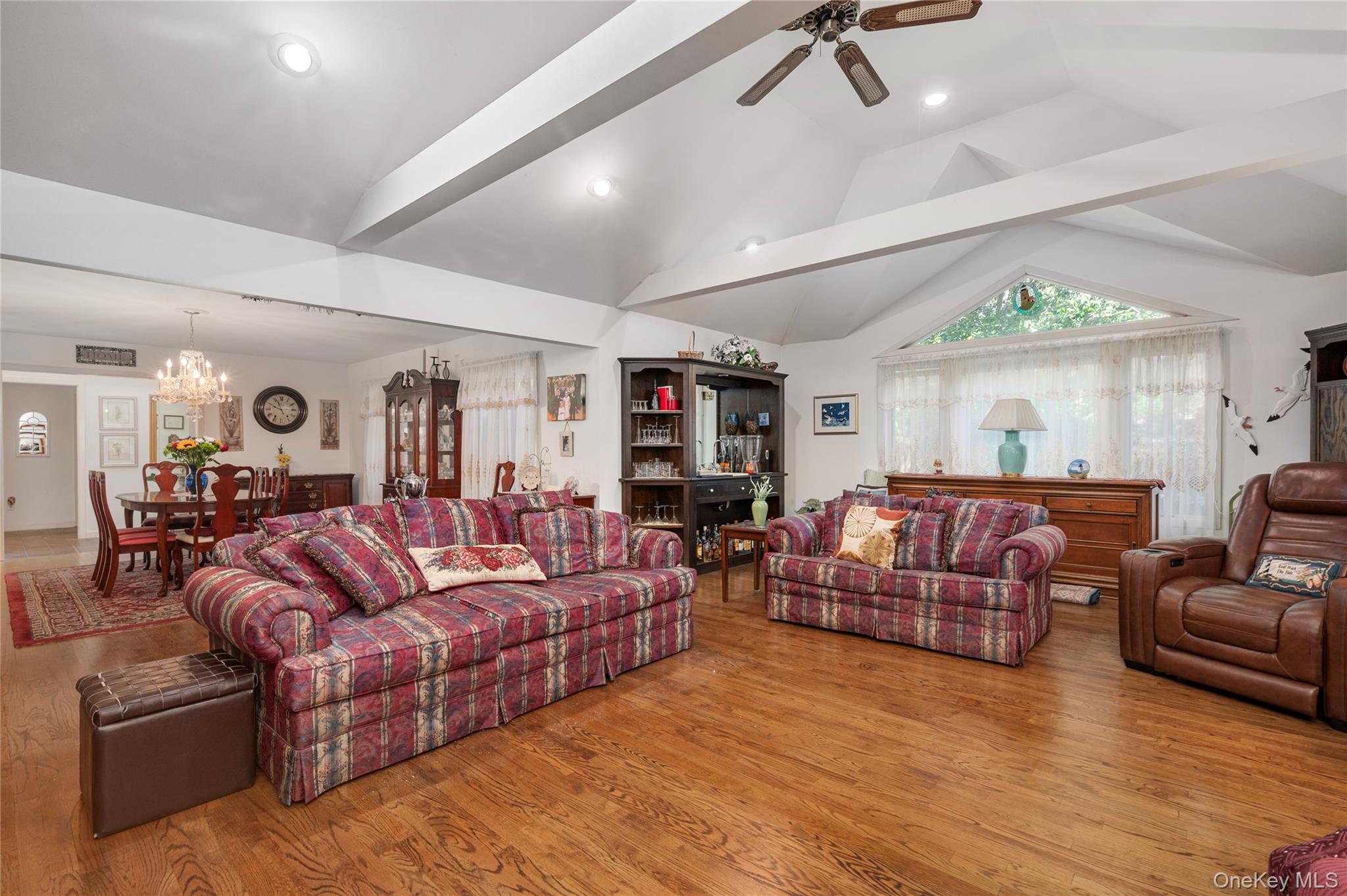 Hampton Bays, New York, 11946, United States, 3 Bedrooms Bedrooms, ,3 BathroomsBathrooms,Residential,For Sale,1935331