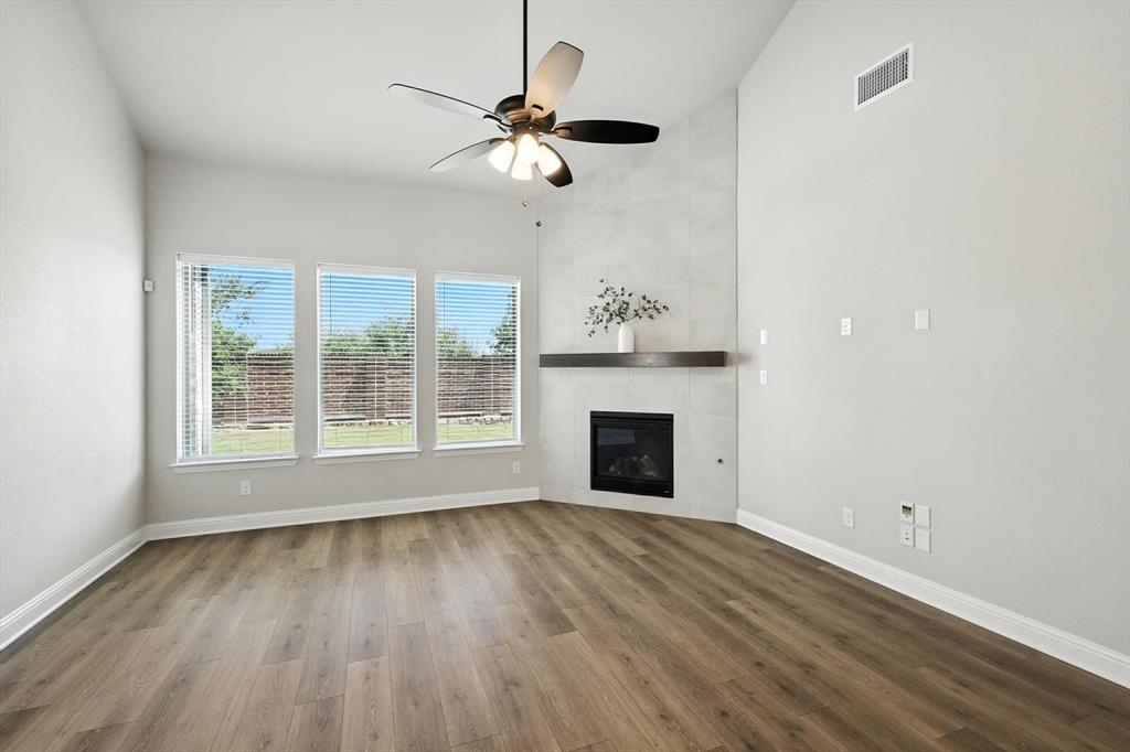 Mansfield, Texas, 76084, United States, 4 Bedrooms Bedrooms, ,4 BathroomsBathrooms,Residential,For Sale,1927817