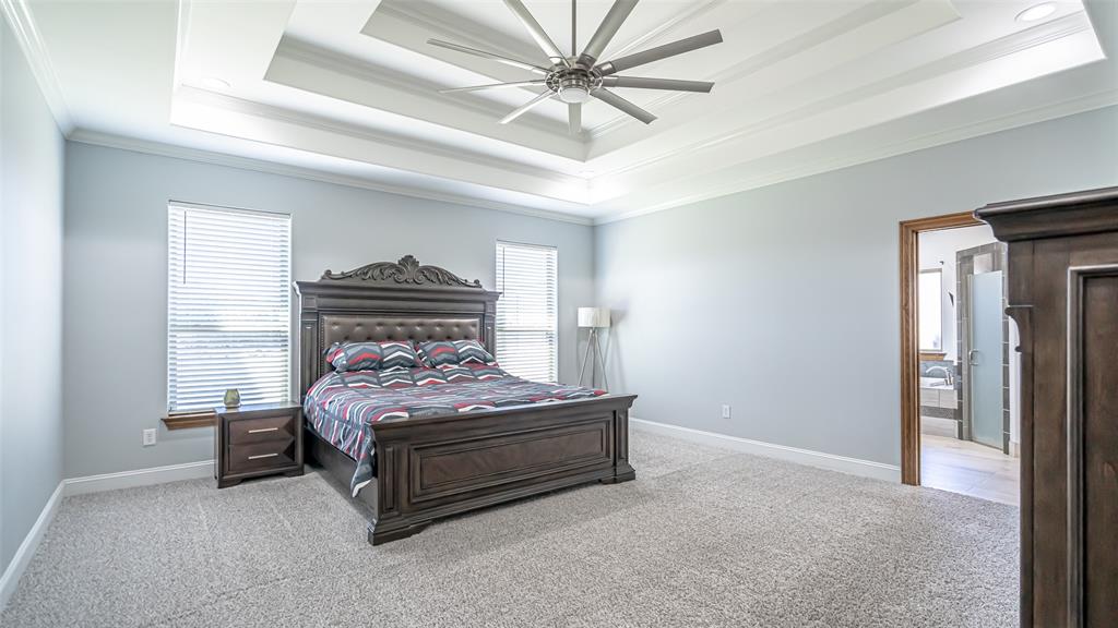 Azle, Texas, 76020, United States, 5 Bedrooms Bedrooms, ,4 BathroomsBathrooms,Residential,For Sale,1978324