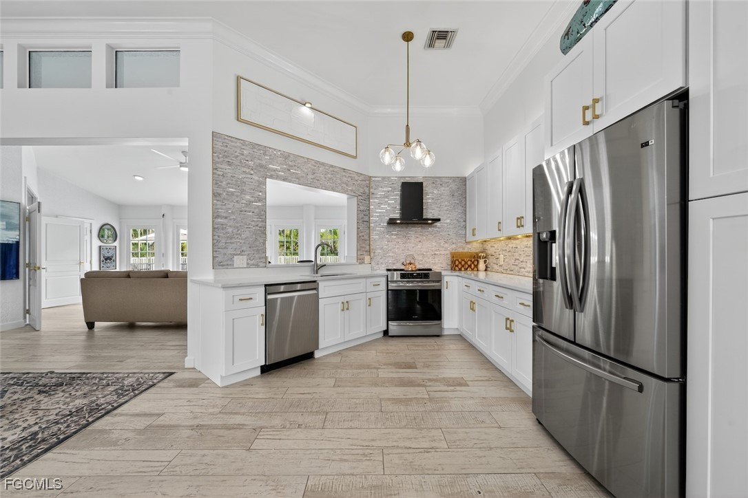 Fort Myers, Florida, 33908, United States, 3 Bedrooms Bedrooms, ,3 BathroomsBathrooms,Residential,For Sale,1973710