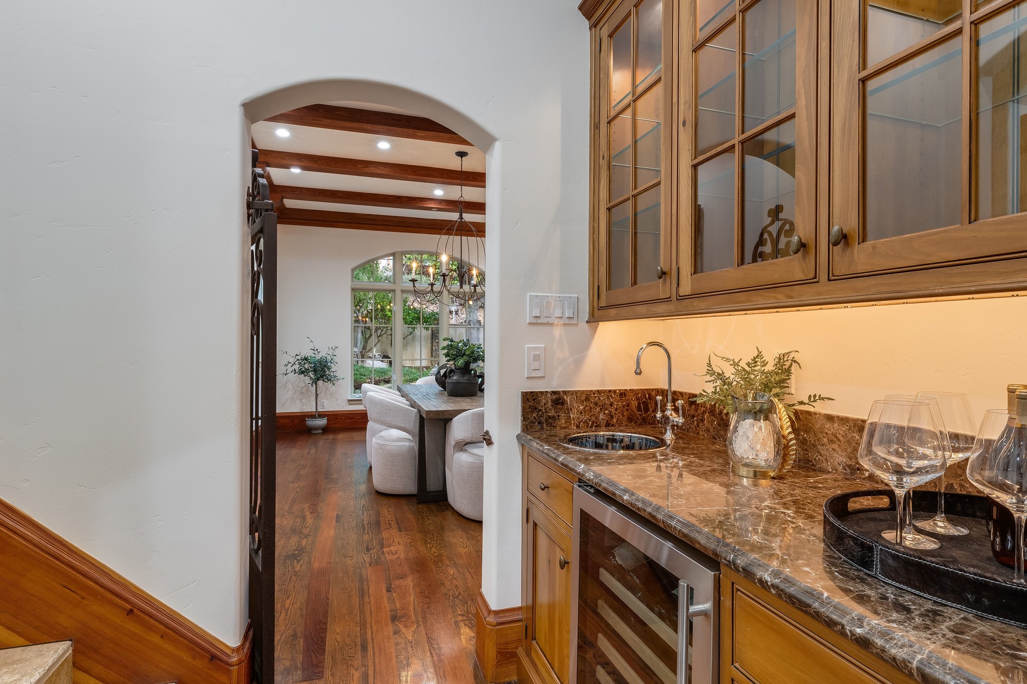  Timeless Elegance in Lower Hillsborough - 物件實景