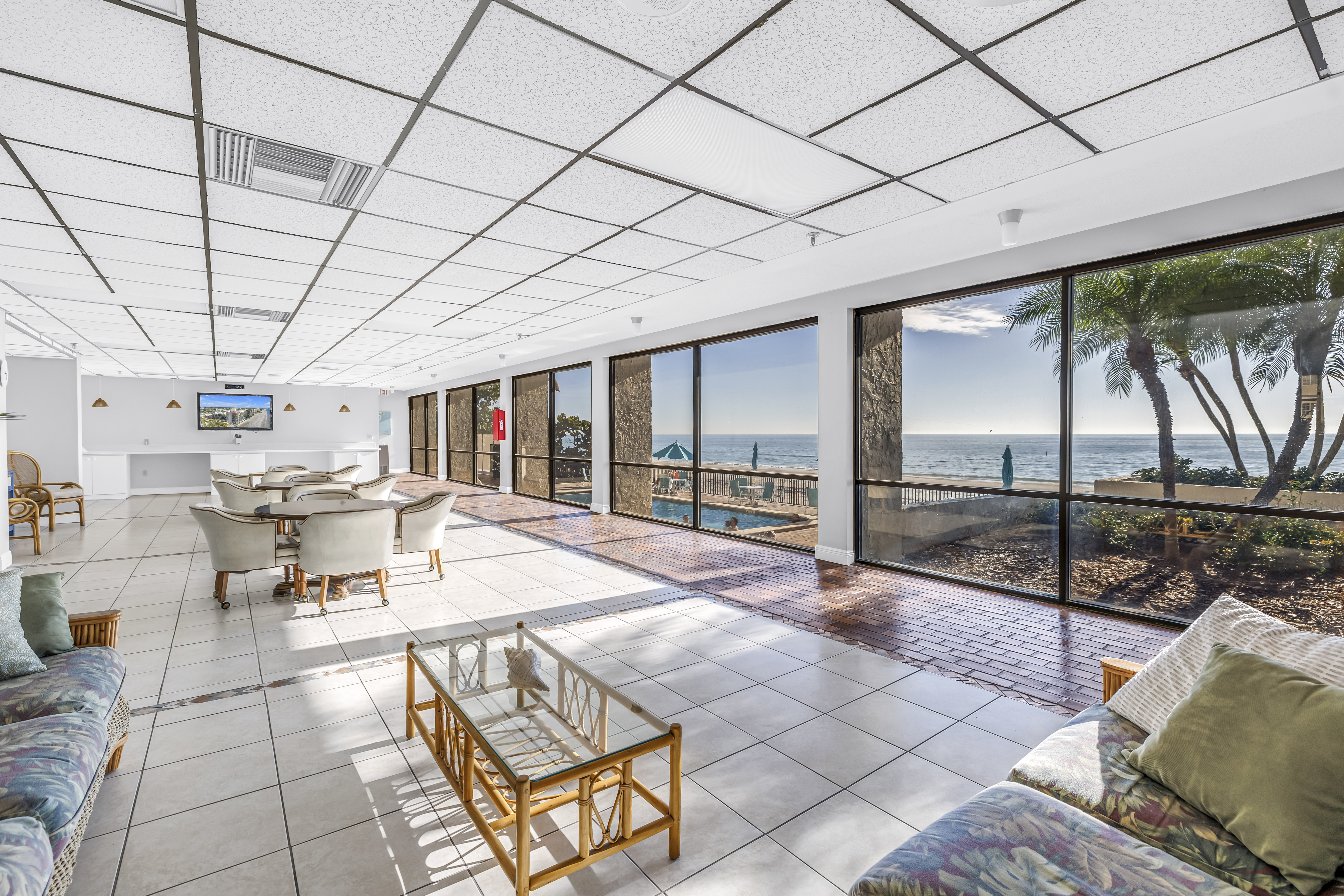 Madeira Beach, Florida, 33708, United States, 3 Bedrooms Bedrooms, ,2 BathroomsBathrooms,Residential,For Sale,2008549