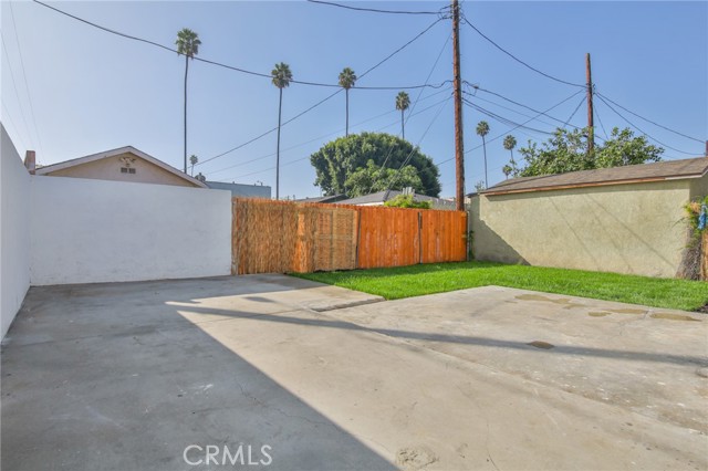 Los Angeles, California, 90003, United States, 3 Bedrooms Bedrooms, ,1 BathroomBathrooms,Residential,For Sale,2008197