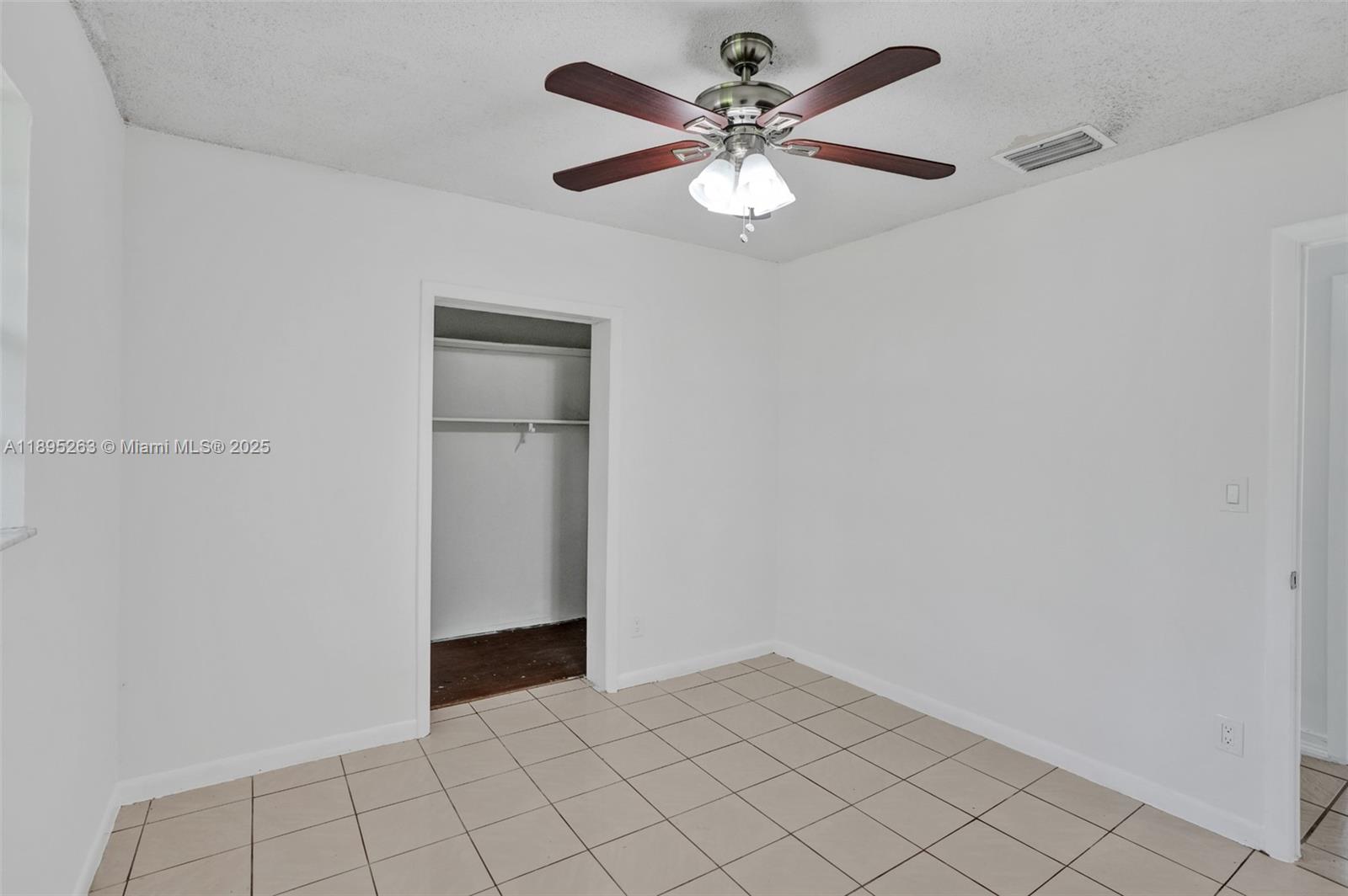 Miami, Florida, 33189, United States, 4 Bedrooms Bedrooms, ,2 BathroomsBathrooms,Residential,For Sale,1965129