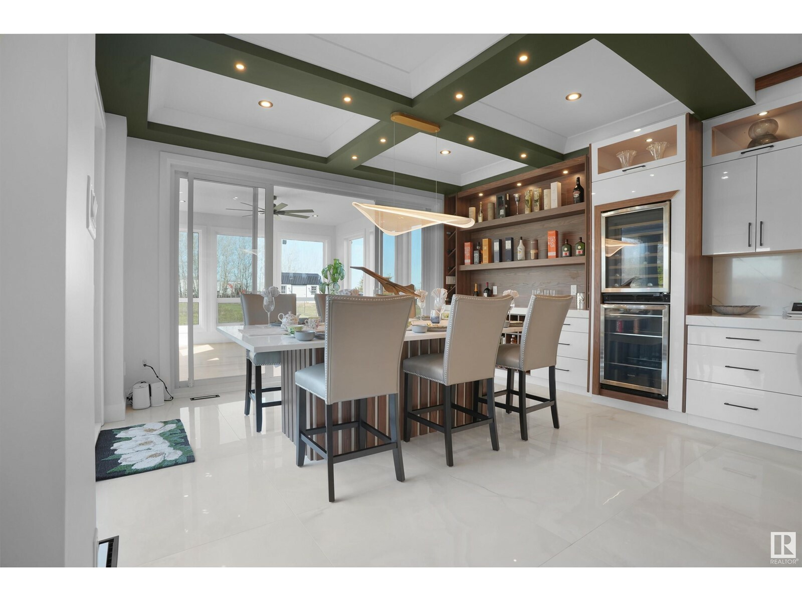 RURAL PARKLAND COUNTY, Alberta, T7X 0W7, CA, 6 Bedrooms Bedrooms, ,6 BathroomsBathrooms,Residential,For Sale,1836871