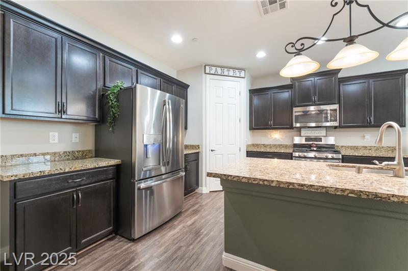 Henderson, Nevada, 89002, United States, 3 Bedrooms Bedrooms, ,2 BathroomsBathrooms,Residential,For Sale,1990384