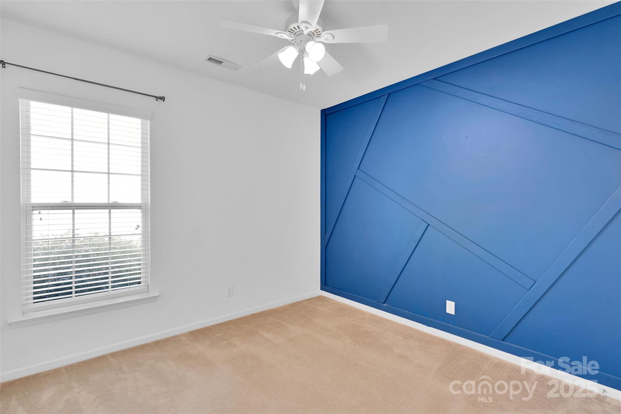 Charlotte, North Carolina, 28278, United States, 3 Bedrooms Bedrooms, ,2 BathroomsBathrooms,Residential,For Sale,1948260