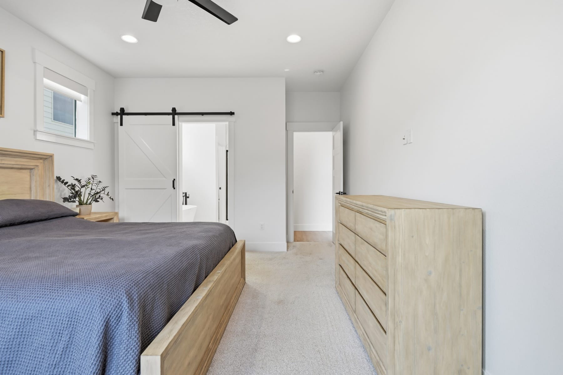  1474 MEADOW AVE Silverton, OR 97381 - 物件實景