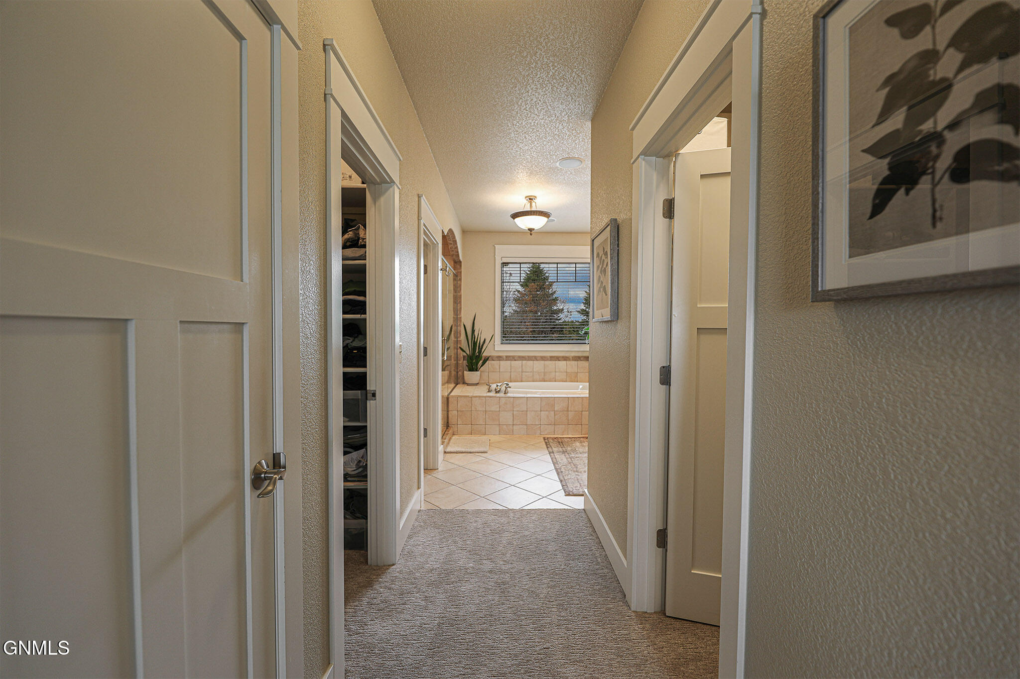 Bismarck, North Dakota, 58503, United States, 6 Bedrooms Bedrooms, ,5 BathroomsBathrooms,Residential,For Sale,1810584