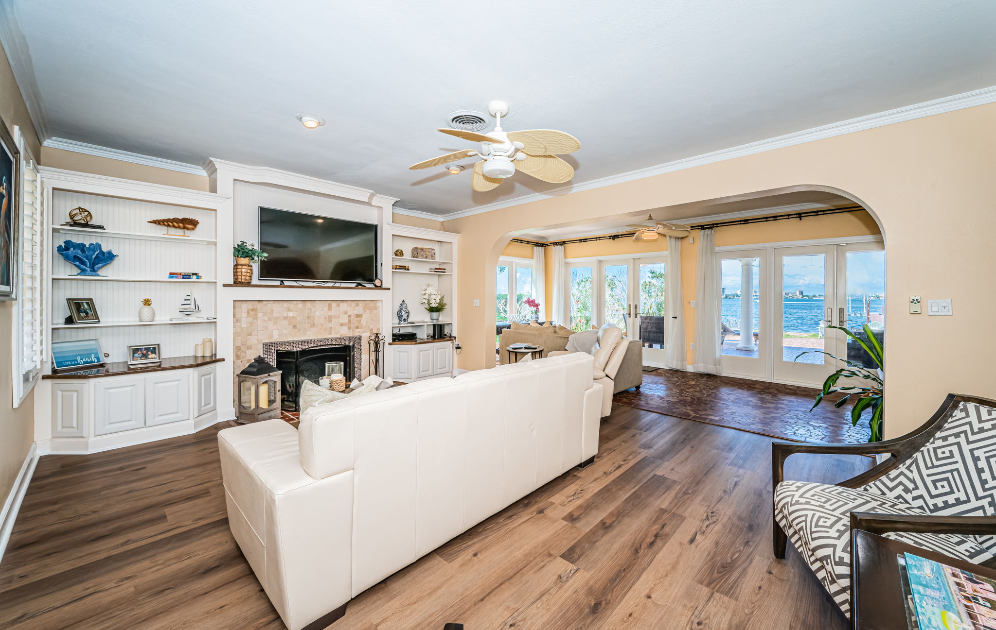 Clearwater, Florida, 33755, United States, 2 Bedrooms Bedrooms, ,2 BathroomsBathrooms,Residential,For Sale,1978253