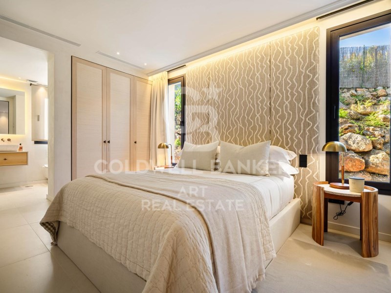 Marbella, Andalusia, ES, 4 Bedrooms Bedrooms, ,4 BathroomsBathrooms,Residential,For Sale,1826342