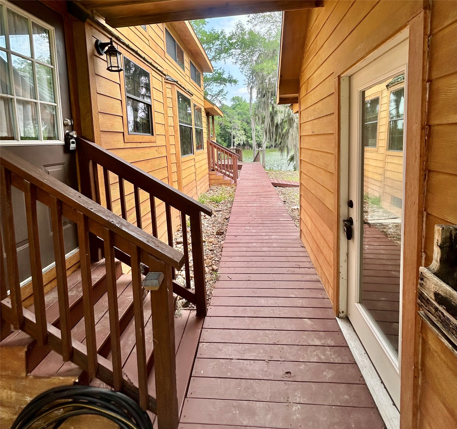 491 Ferguson Drive - 物件實景