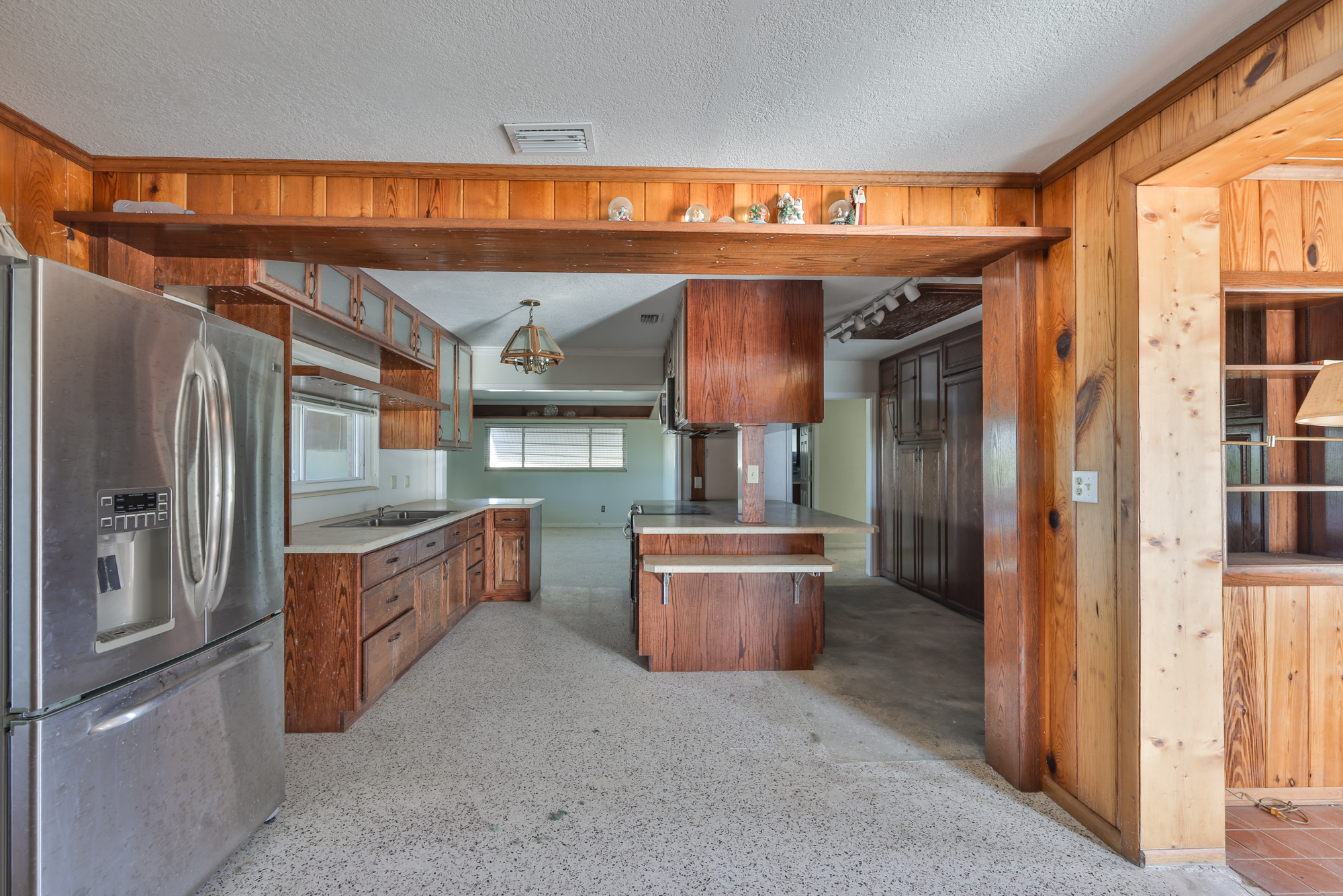 Ruskin, Florida, 33570, United States, 3 Bedrooms Bedrooms, ,2 BathroomsBathrooms,Residential,For Sale,2002551