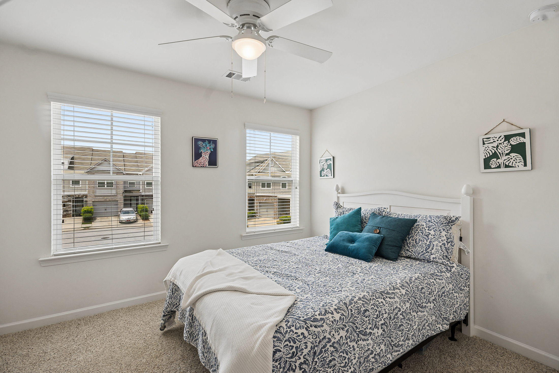  Beautiful End-Unit Townhome at Belmont Hills - 物件實景