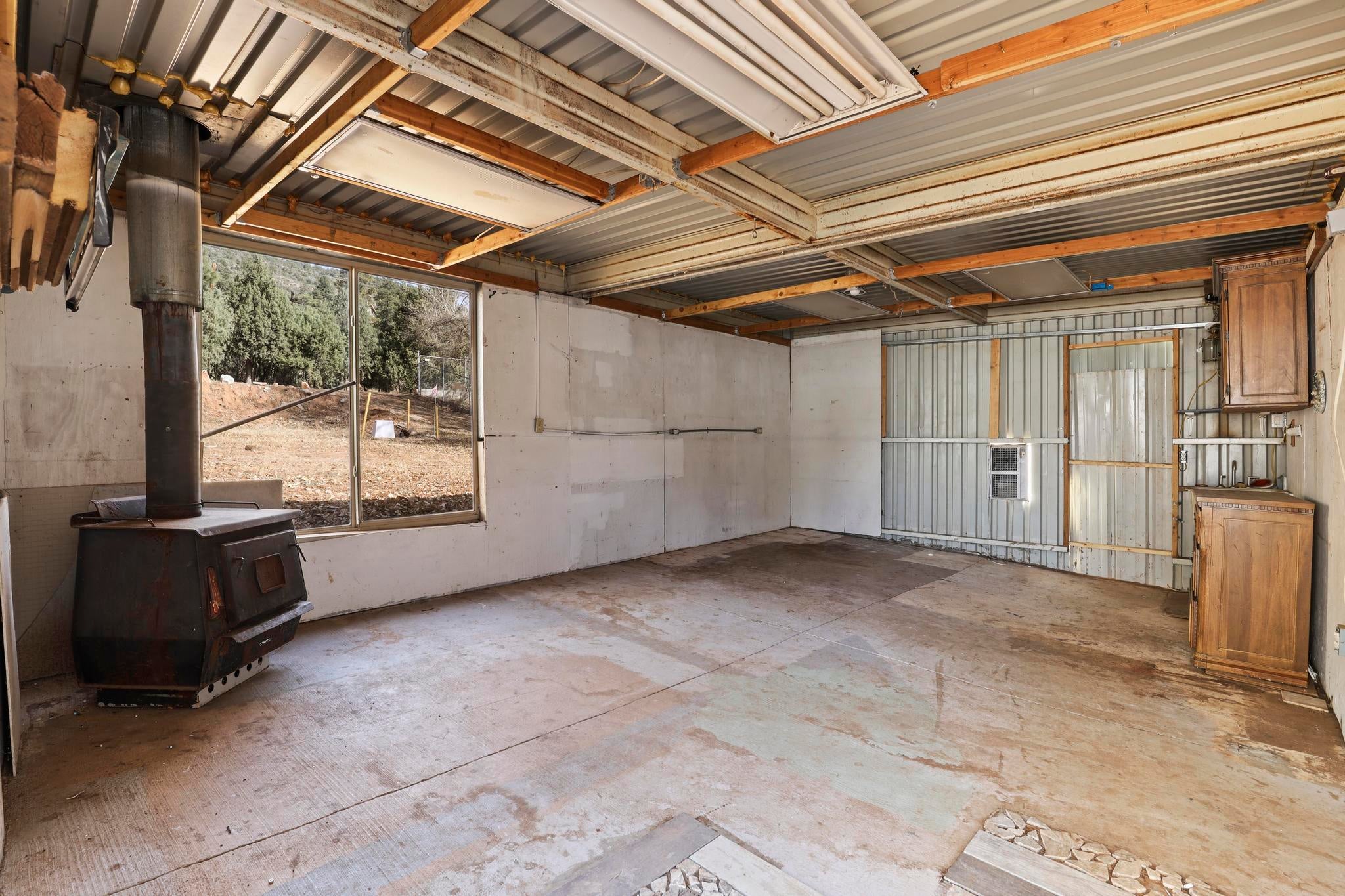 Strawberry, Arizona, 85544, United States, 4 Bedrooms Bedrooms, ,1 BathroomBathrooms,Residential,For Sale,1736396