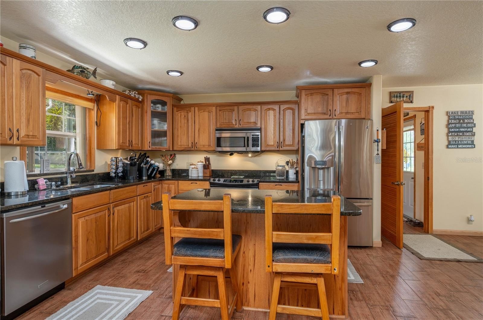 LAKE WALES, Florida, 33898, United States, 3 Bedrooms Bedrooms, ,3 BathroomsBathrooms,Residential,For Sale,1846295