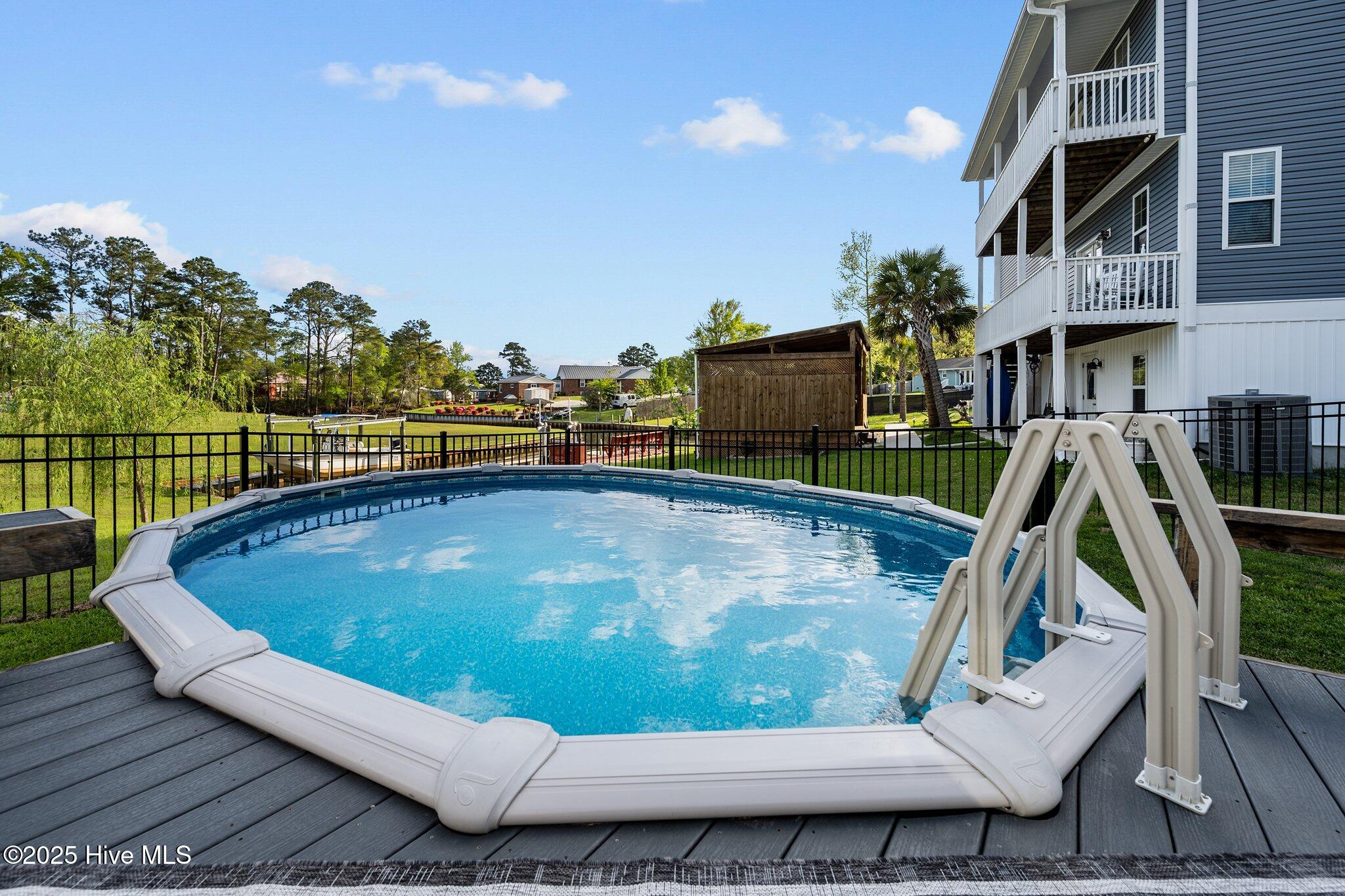 Sneads Ferry, North Carolina, 28460, United States, 3 Bedrooms Bedrooms, ,2 BathroomsBathrooms,Residential,For Sale,1837639