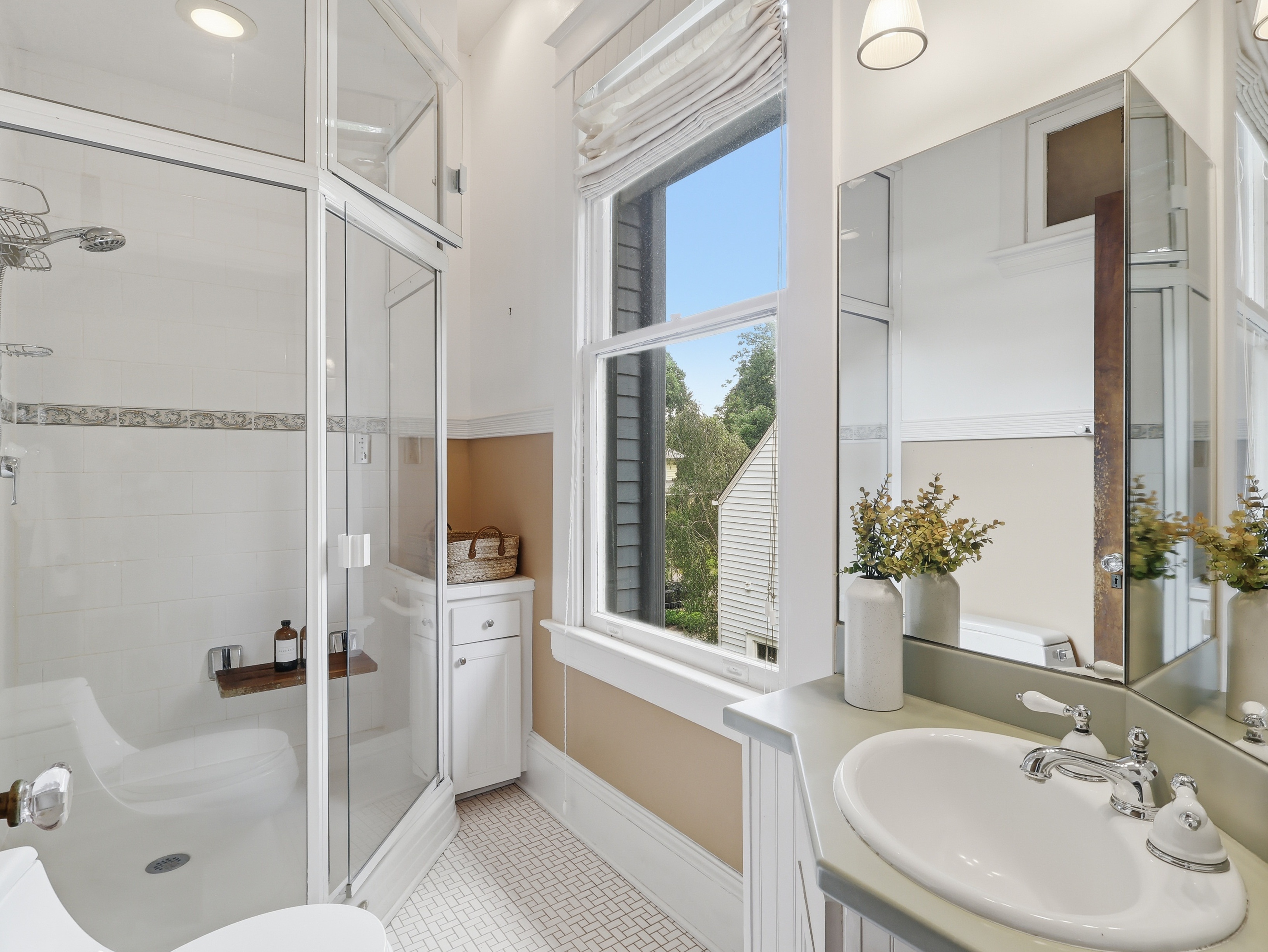  127 Forest Road, Raleigh, NC, 27605 - 物件實景