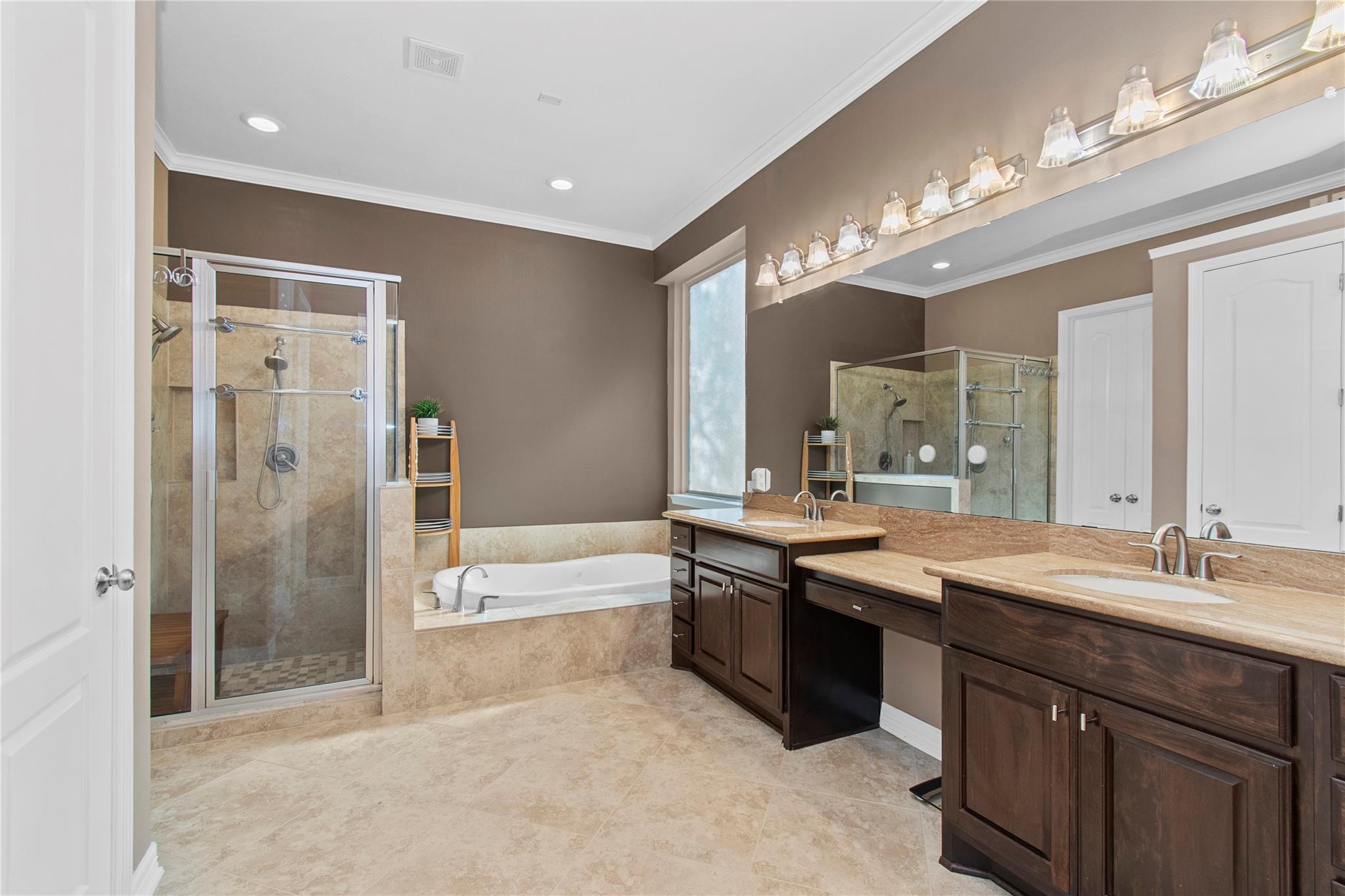 Conroe, Texas, 77302, United States, 4 Bedrooms Bedrooms, ,4 BathroomsBathrooms,Residential,For Sale,1982610