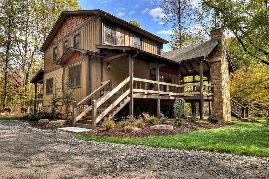 Mineral Bluff, Georgia, 30559, United States, 4 Bedrooms Bedrooms, ,5 BathroomsBathrooms,Residential,For Sale,1986837