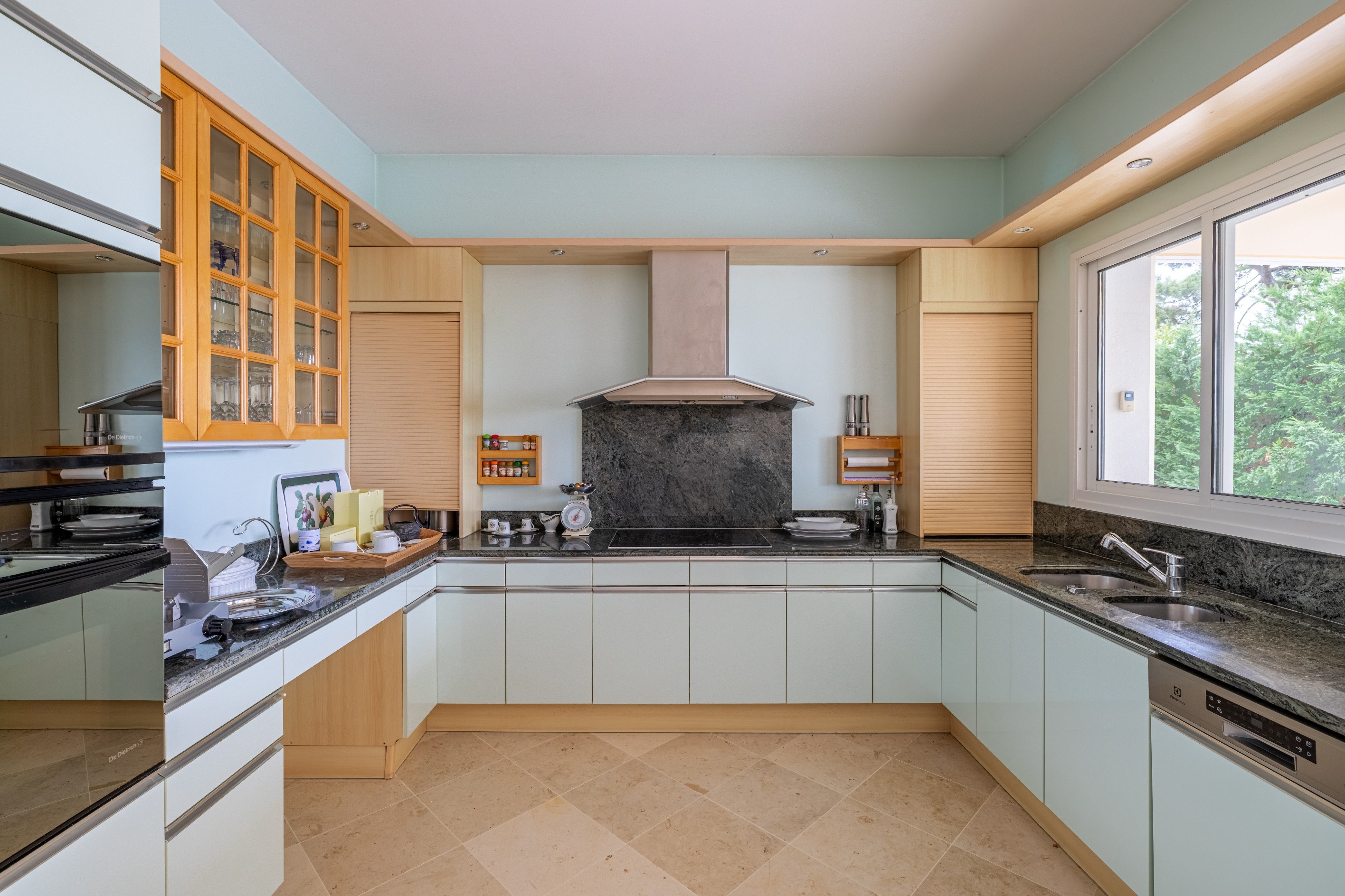  PYLA-SUR-MER – VILLA WITH PANORAMIC VIEWS OVER THE BASSIN D