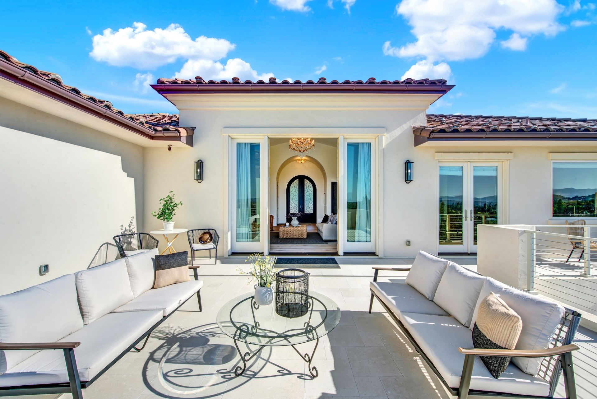  Mediterranean-Inspired Silverado Crest Home - 物件實景