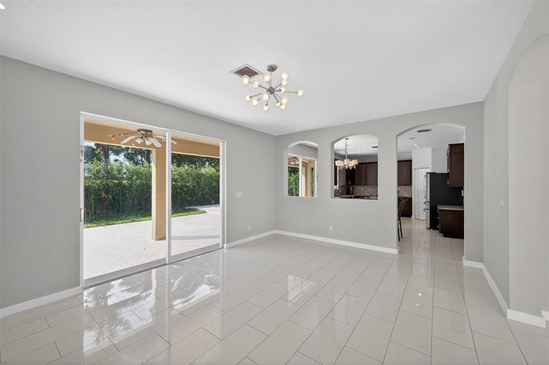 Weston, Florida, 33332, United States, 5 Bedrooms Bedrooms, ,4 BathroomsBathrooms,Residential,For Sale,2003132
