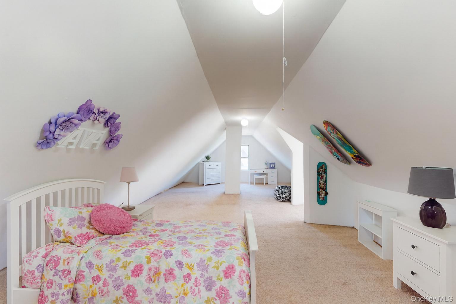 Jamaica, New York, 11435, United States, 4 Bedrooms Bedrooms, ,3 BathroomsBathrooms,Residential,For Sale,1927157