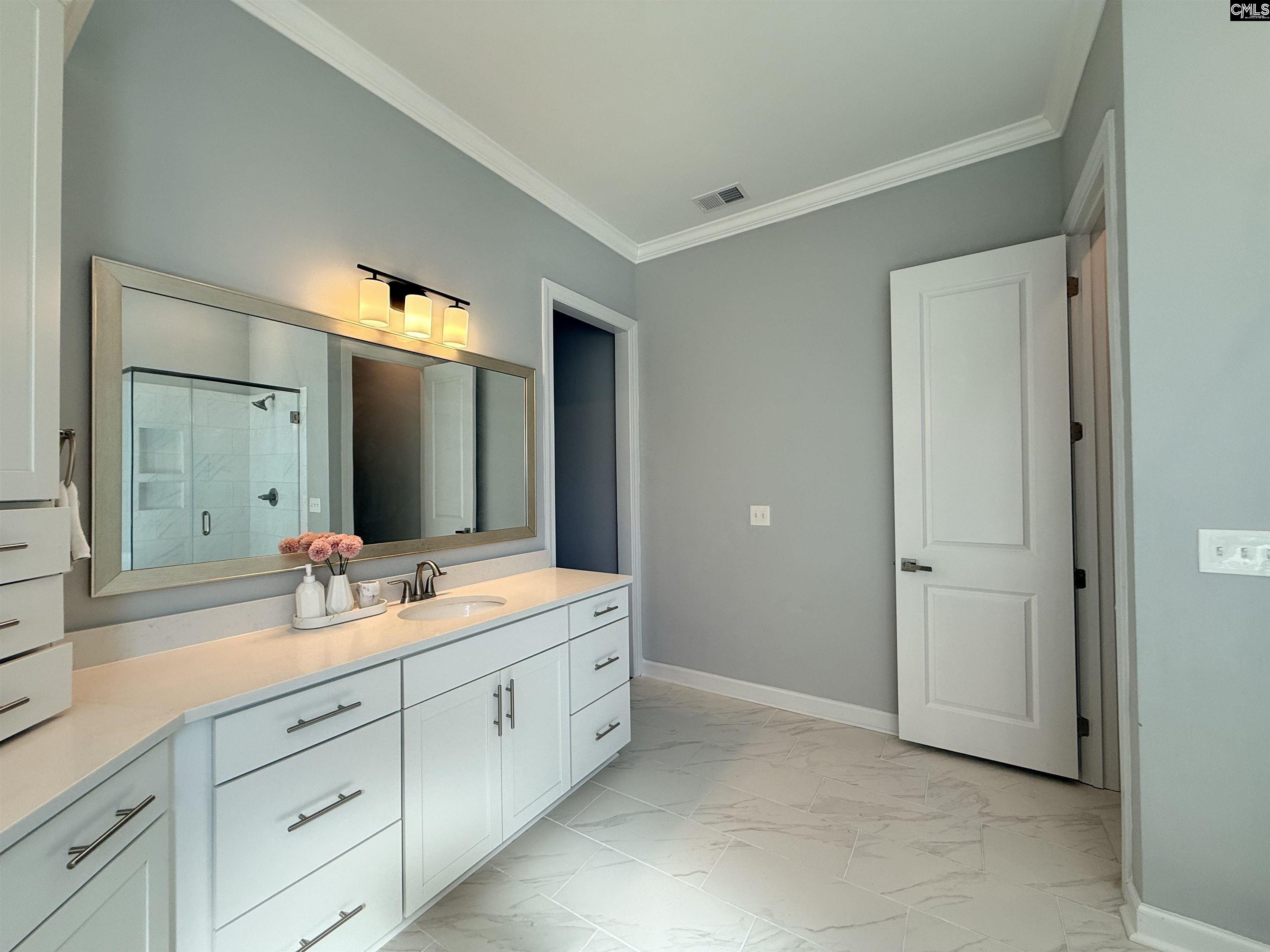 Chapin, South Carolina, 29036, United States, 5 Bedrooms Bedrooms, ,4 BathroomsBathrooms,Residential,For Sale,1984987