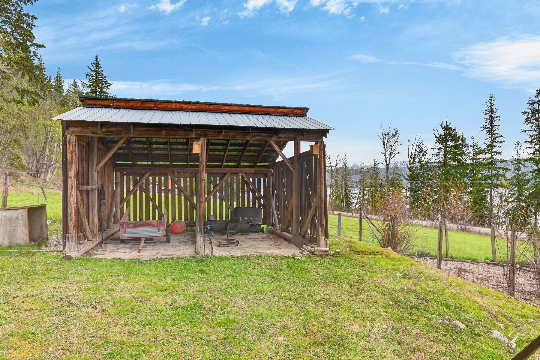  Own A Piece of Shuswap History - 物件實景