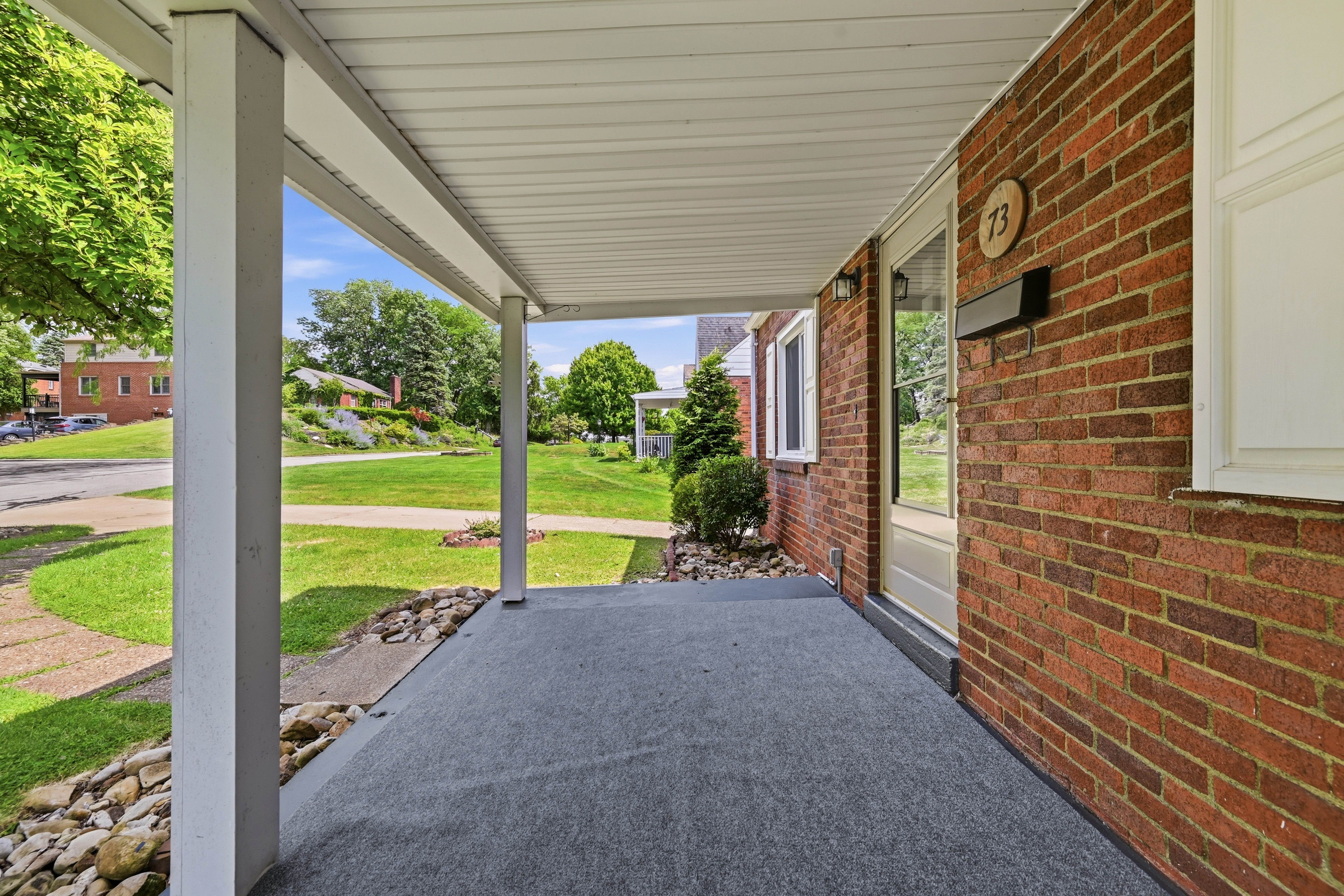  73 Clifford Drive, Pittsburgh, PA 15220 - 物件實景