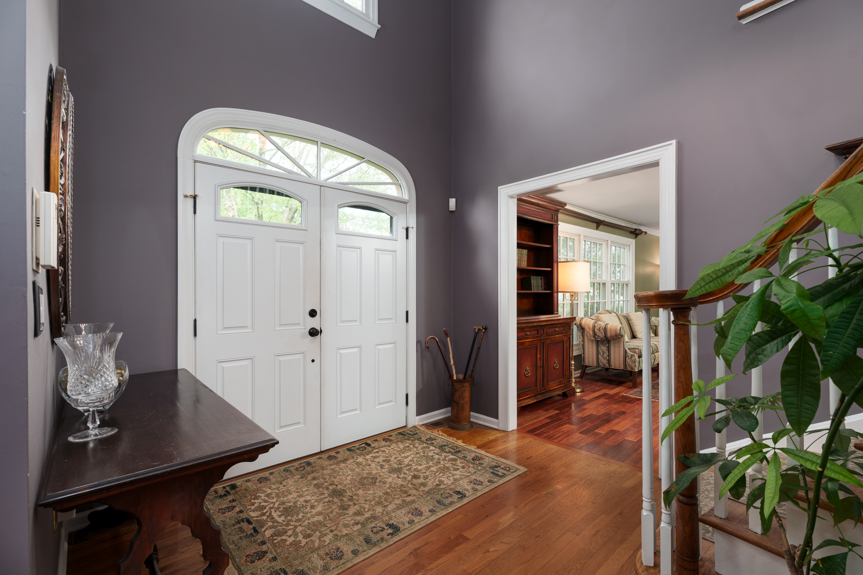  Kingsbrook Cul-de-Sac Home With 5 Bedrooms and a Finished Basement - 物件實景