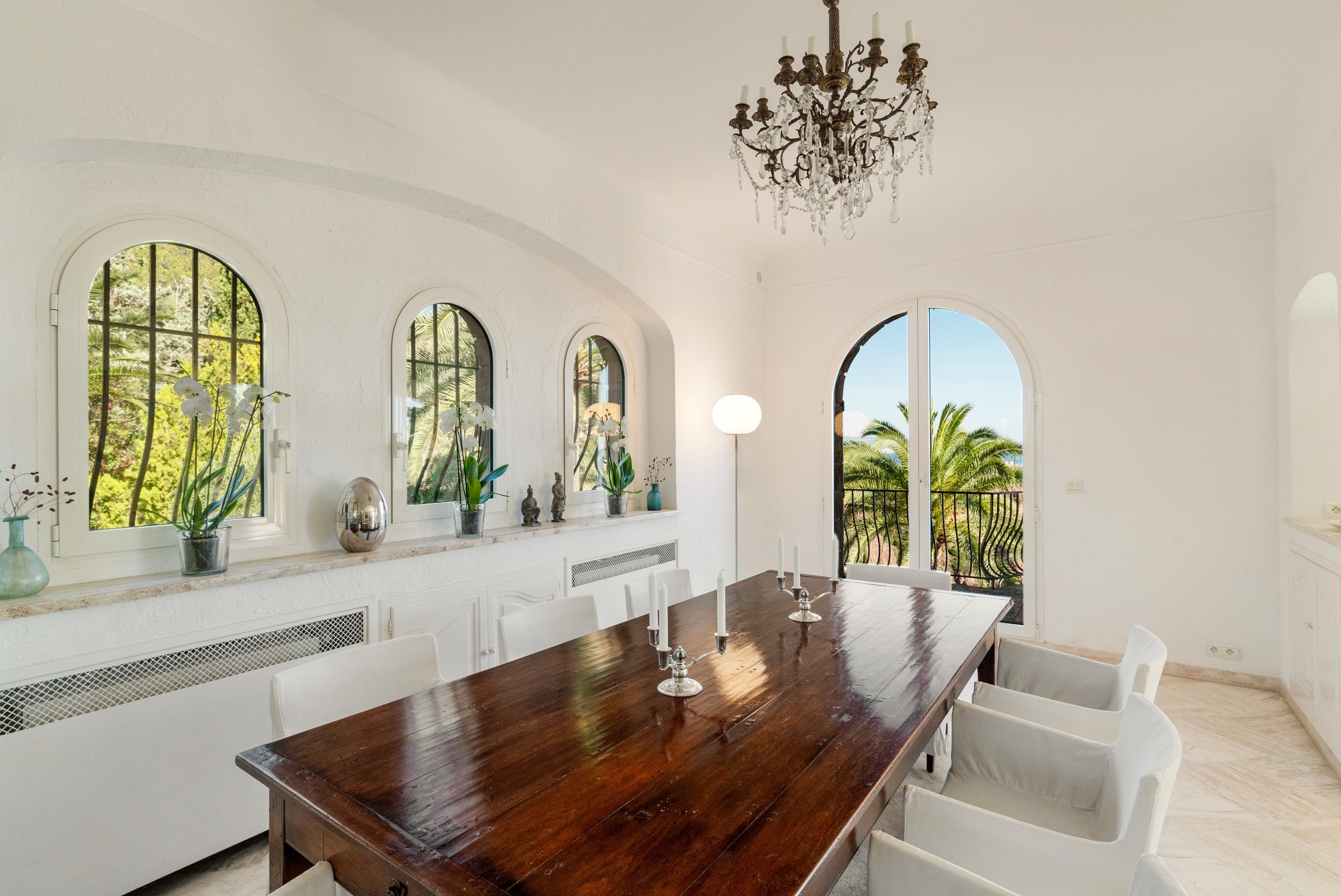   Theoule-sur-Mer luxury seafront villa direct sea access infinity pool 300 sq… - 物件實景